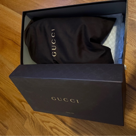 Gucci - Picture 7 of 8